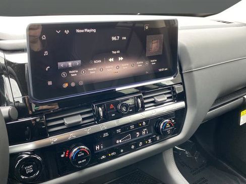 New 2026 Nissan Pathfinder SL image 19