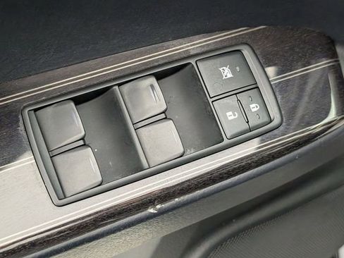 Used 2021 Lexus GX 460 Premium w/ Premium Package AWD/4WD image 12