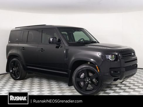 Used 2022 Land Rover Defender 110 X-Dynamic HSE AWD/4WD image 1