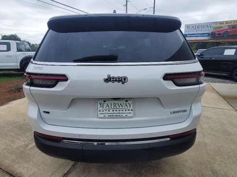 Used 2022 Jeep Grand Cherokee L Limited RWD image 6