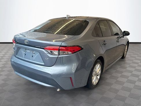 Used 2020 Toyota Corolla LE w/ LE Premium Package FWD image 6