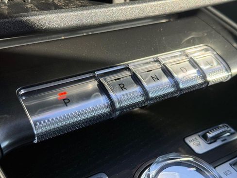 New 2026 Lincoln Nautilus Reserve w/ Jet Appearance Package image 15