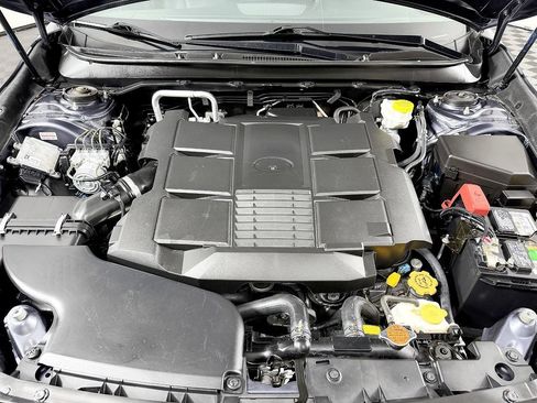 Used 2017 Subaru Outback 3.6R Limited AWD/4WD image 23