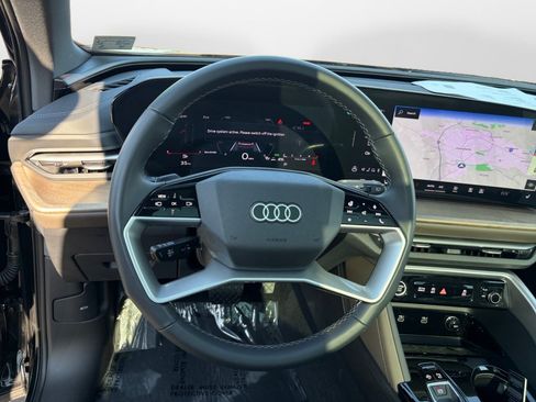Used 2025 Audi Q5 Premium w/ Convenience Package AWD/4WD image 10