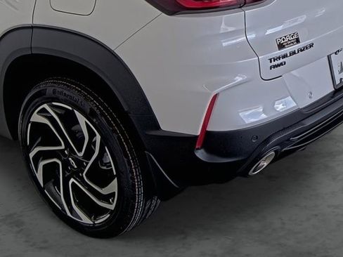 New 2026 Chevrolet TrailBlazer RS w/ Convenience Package AWD/4WD image 9