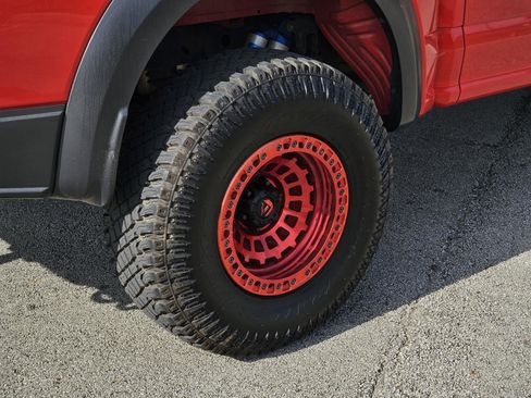 Used 2018 Ford F150 Raptor w/ Equipment Group 802A Luxury image 9