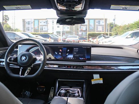 New 2026 BMW 760i xDrive w/ Executive Package AWD/4WD image 12