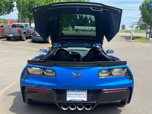 Used 2016 Chevrolet Corvette Z06 w/ 3LZ Preferred Equipment Group RWD image 7