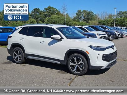 New 2025 Volkswagen Tiguan SE