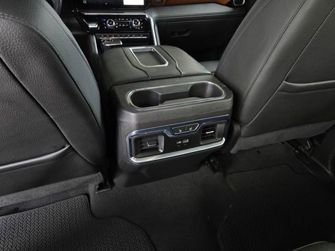 Used 2022 GMC Sierra 1500 Denali AWD/4WD image 15