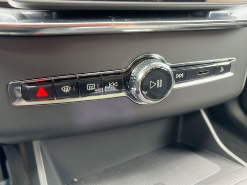 New 2026 Volvo XC90 B6 Plus w/ Protection Package image 17