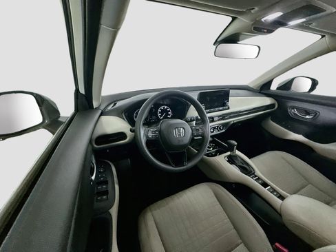 Used 2025 Honda HR-V LX image 18