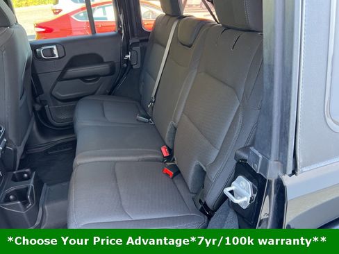 Certified 2022 Jeep Wrangler Unlimited Sahara w/ Cold Weather Group image 31