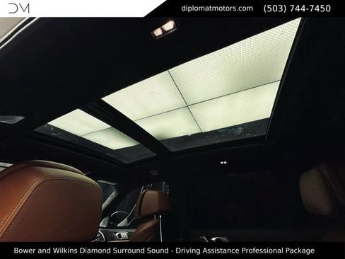 Used 2020 BMW X7 M50i AWD/4WD image 25