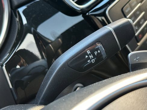 Used 2019 Mercedes-Benz GLE 43 AMG image 34