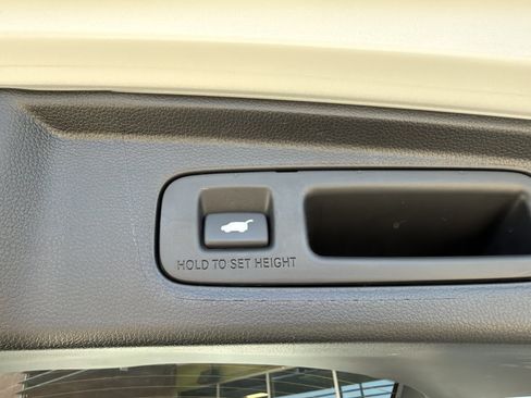 Used 2025 Honda CR-V Sport-L image 36