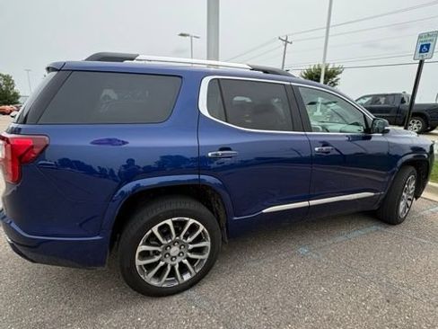 Used 2023 GMC Acadia Denali AWD/4WD image 2