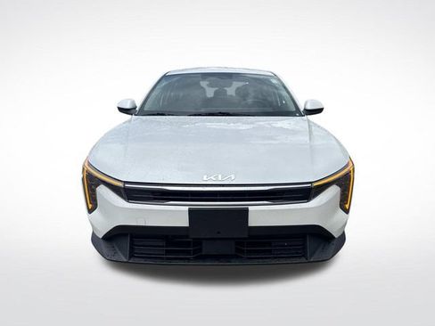 Used 2025 Kia K4 FWD image 2