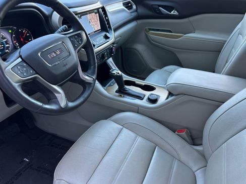 Used 2017 GMC Acadia Denali w/ Technology Package image 11