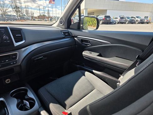 Used 2017 Honda Ridgeline Sport image 21