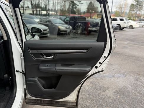 Used 2023 Honda CR-V EX image 16