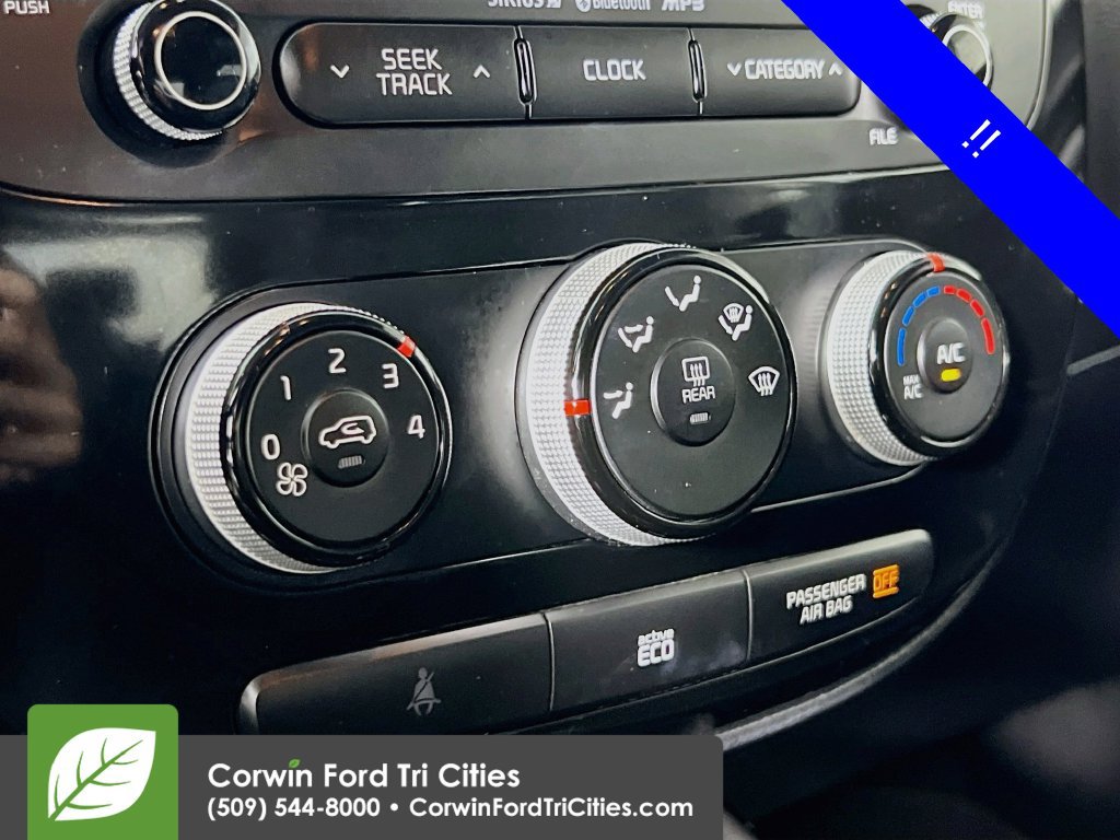 Used 2016 Kia Soul ! FWD image 8