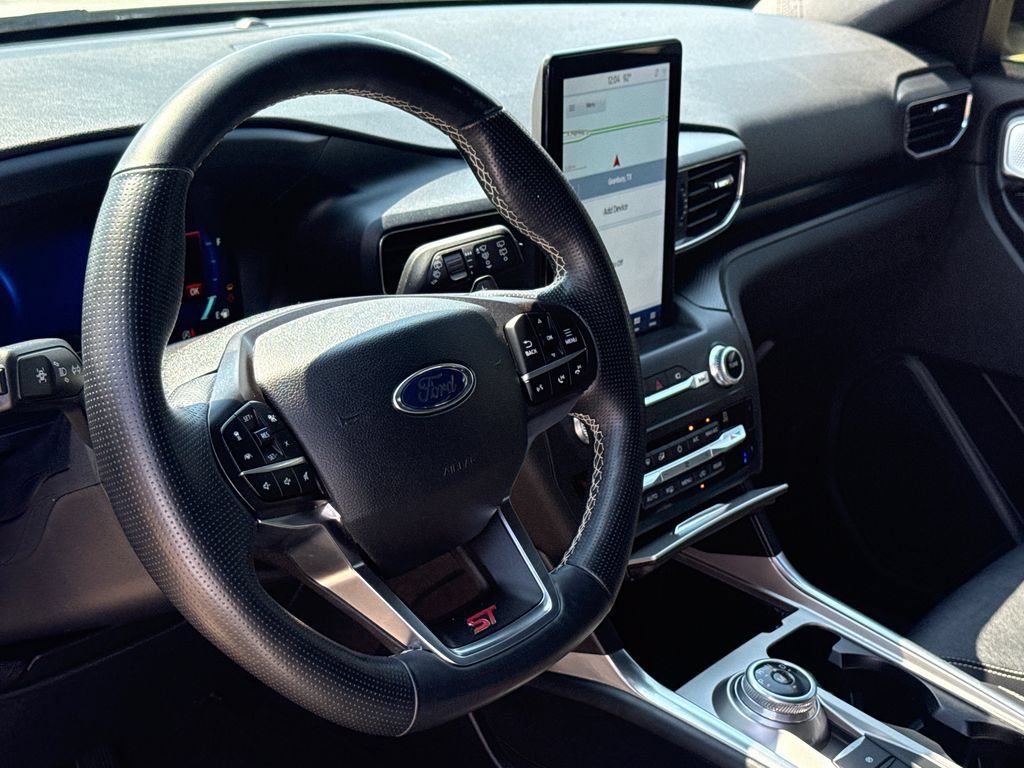 Used 2020 Ford Explorer ST w/ Premium Technology Package AWD/4WD image 18