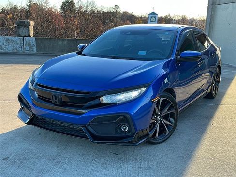 Used 2018 Honda Civic Sport Touring image 2