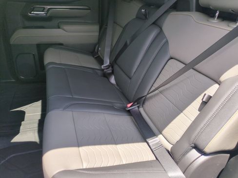 Used 2025 Chevrolet Silverado 1500 ZR2 w/ Technology Package AWD/4WD image 30