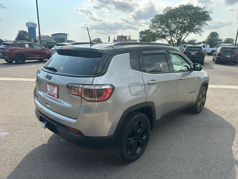 Used 2020 Jeep Compass Latitude AWD/4WD image 7