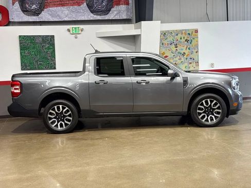 Used 2022 Ford Maverick Lariat w/ Lariat Luxury Package AWD/4WD image 3