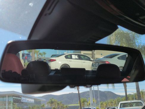 New 2026 BMW 330i Sedan w/ M Sport Package image 27