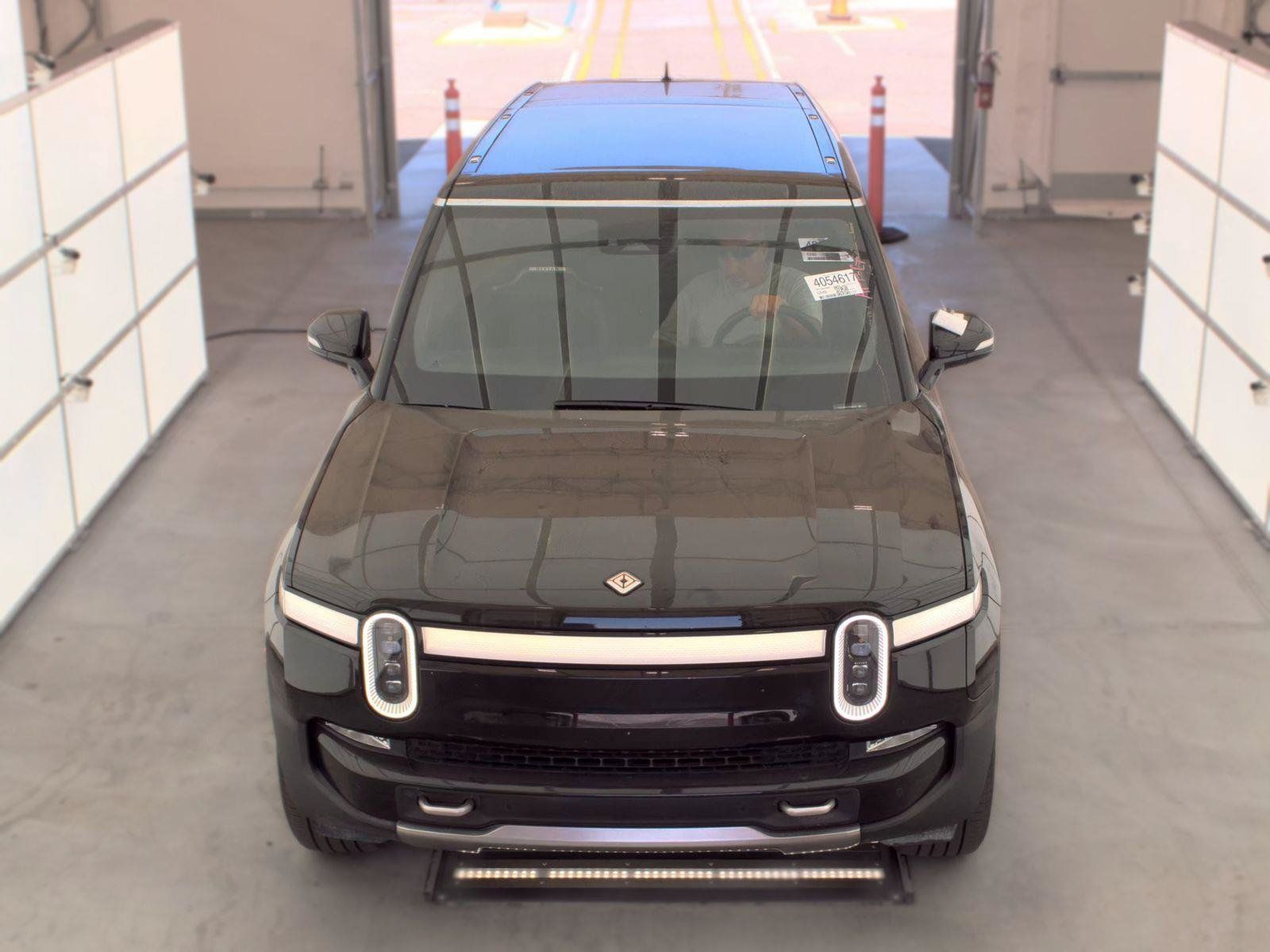 Used 2024 Rivian R1S Adventure Quad AWD/4WD image 2