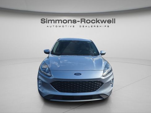 Used 2022 Ford Escape SEL w/ Technology Package image 2