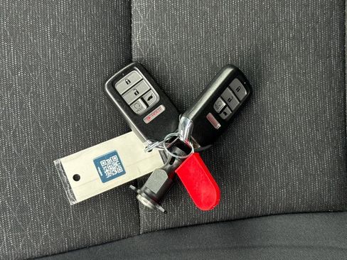 Used 2019 Honda Passport Sport image 29