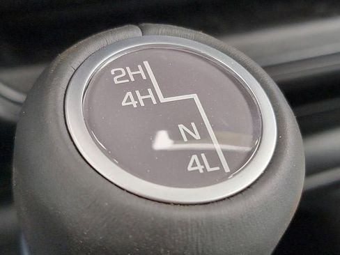 New 2026 Jeep Gladiator Sport AWD/4WD image 7