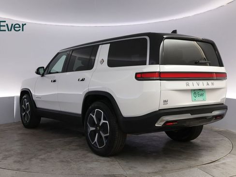 Used 2023 Rivian R1S Adventure AWD/4WD image 17