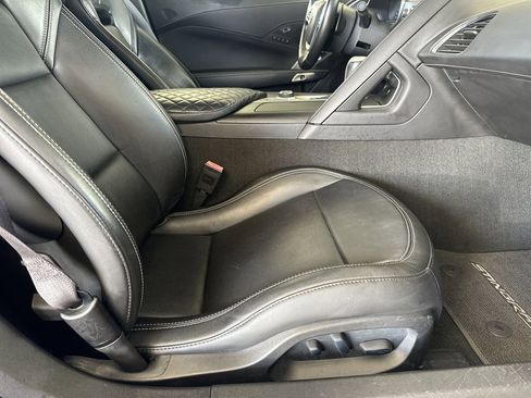 Used 2014 Chevrolet Corvette Stingray Convertible w/ 2LT Preferred Equipment Group image 32