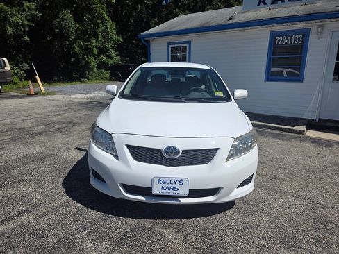 Used 2009 Toyota Corolla LE FWD image 3