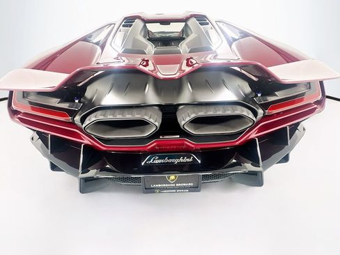 Used 2024 Lamborghini Revuelto AWD/4WD image 34