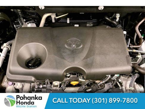 Used 2025 Toyota RAV4 XLE image 33