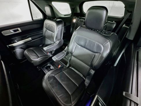 Used 2020 Ford Explorer Limited AWD/4WD image 24