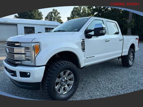 Used 2019 Ford F350 Platinum w/ Platinum Ultimate Package AWD/4WD image 3