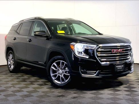 Used 2023 GMC Terrain SLT image 9