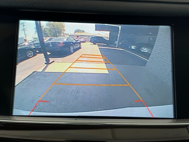 Used 2017 Cadillac XT5 Luxury w/ Driver Awareness Package FWD image 36