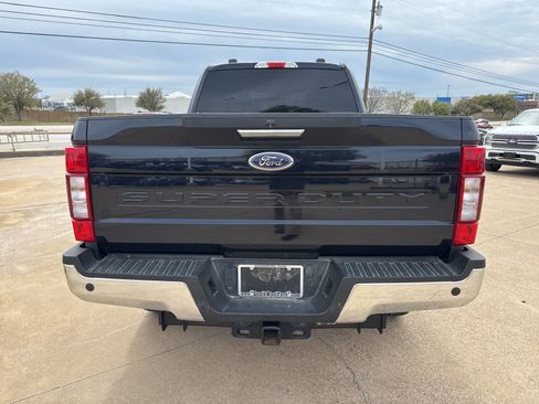 Used 2021 Ford F250 XLT w/ XLT Premium Package image 6