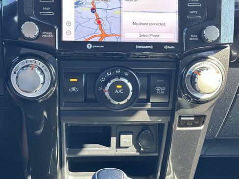 Used 2020 Toyota 4Runner TRD Off-Road AWD/4WD image 37
