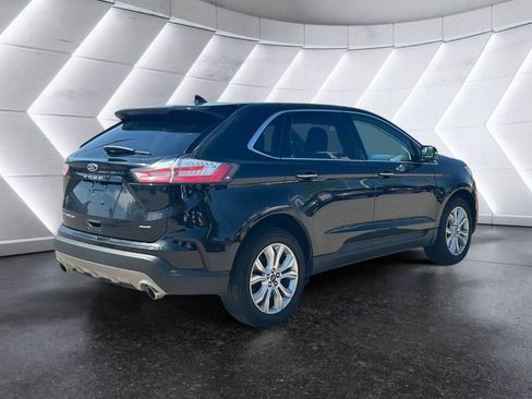 Used 2022 Ford Edge Titanium image 4