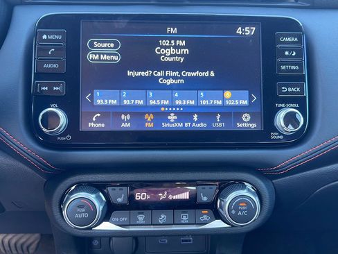 New 2025 Nissan Versa SR w/ Trunk Package image 19