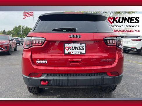 Used 2025 Jeep Compass Trailhawk AWD/4WD image 8